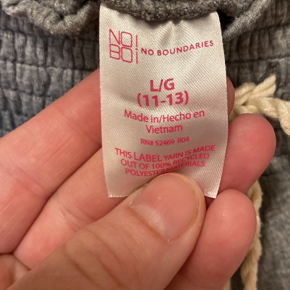 Shorts - Picture 3 of 3